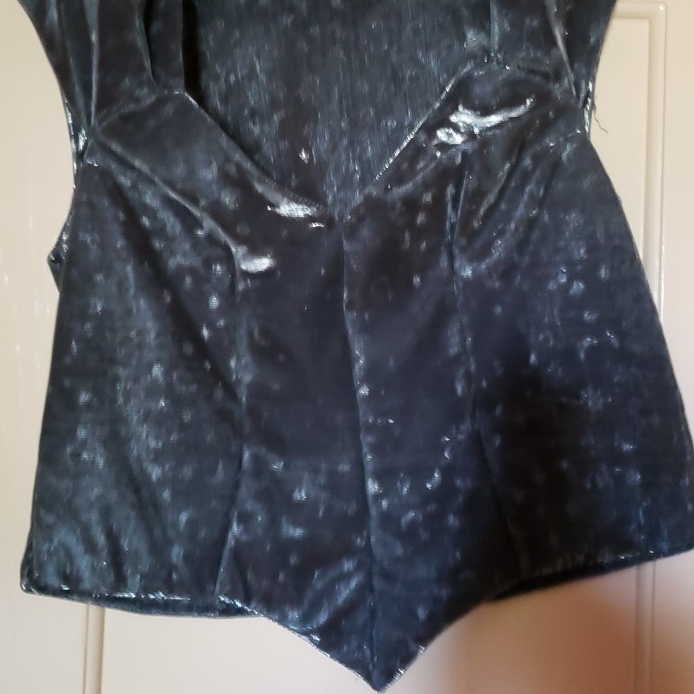 Custom Top - Picture 2 of 4